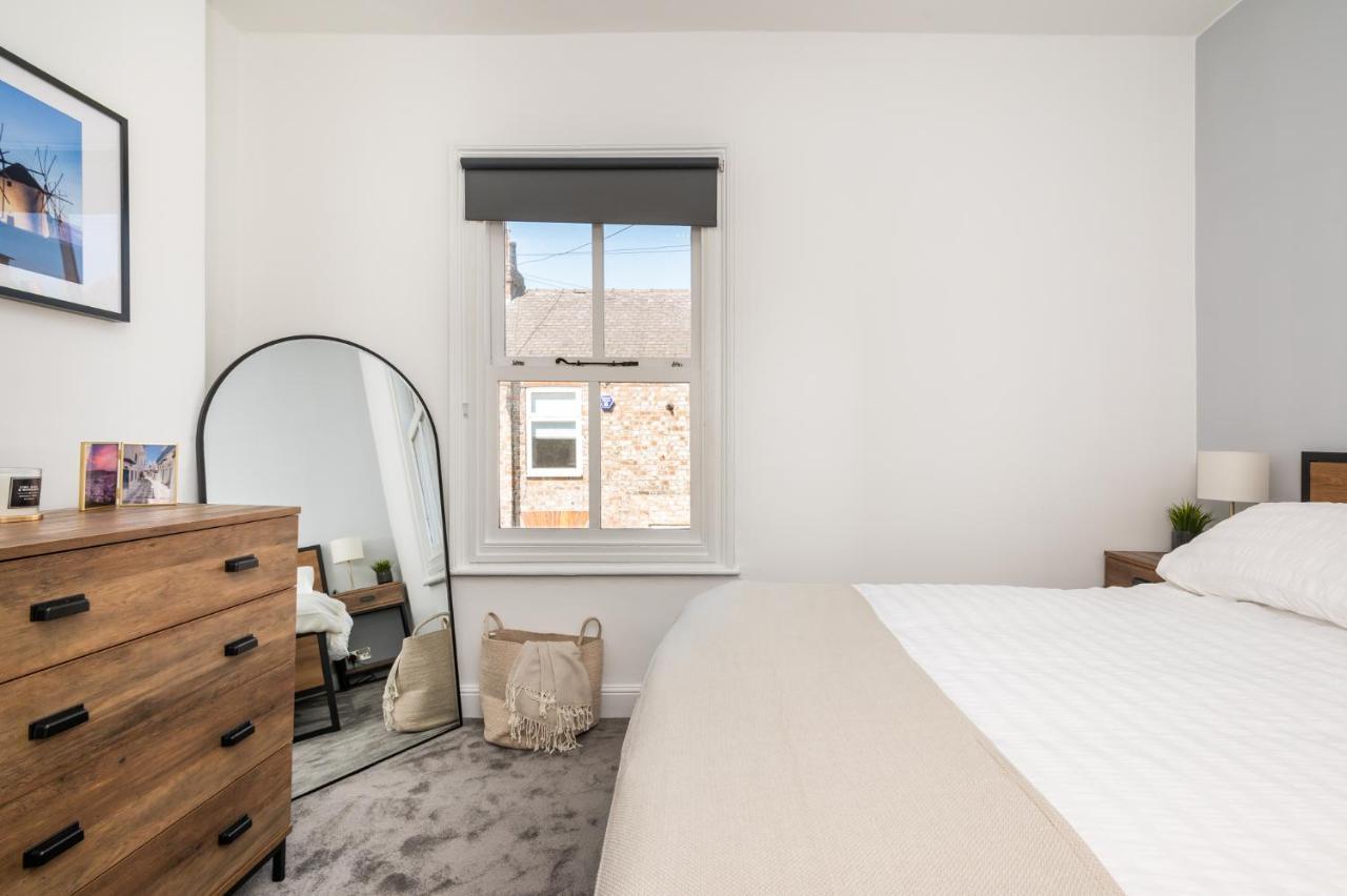 Stylish, Centrally Located Terrace - Pass The Key York Exterior photo